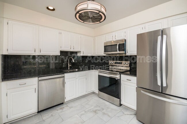 Building Photo - 7431 Ridge Oak Ct