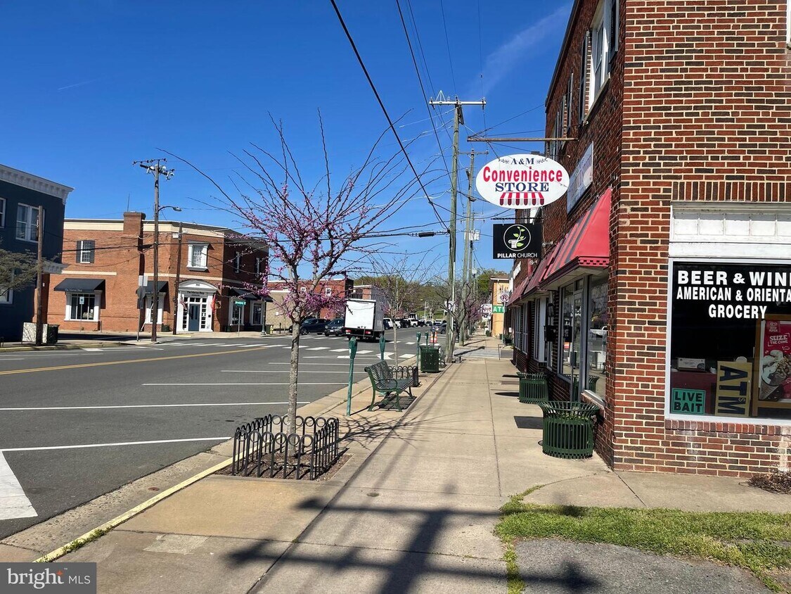 319 Potomac Ave, Quantico, VA 22134 House Rental in Quantico, VA