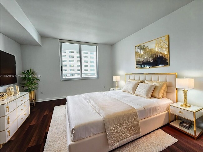 Building Photo - 335 S Biscayne Blvd