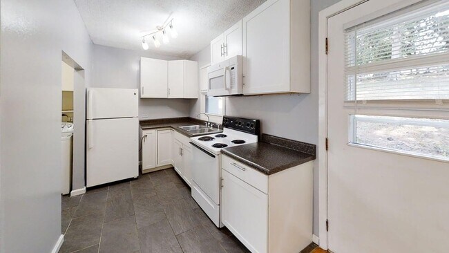 Foto del edificio - 1107 River Ct