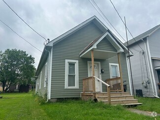 Building Photo - 514 College Ave