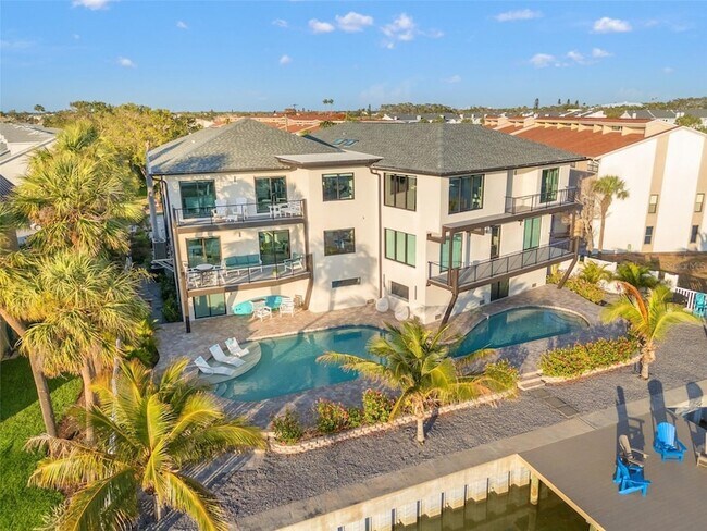 Foto del edificio - 12404 Capri Cir N