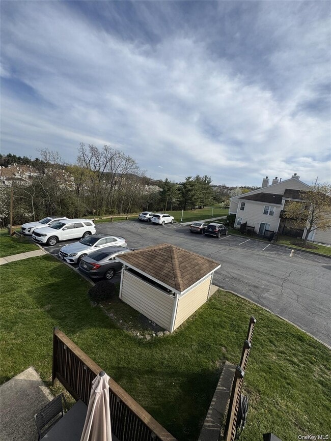 Foto del edificio - 3102 Whispering Hills Dr