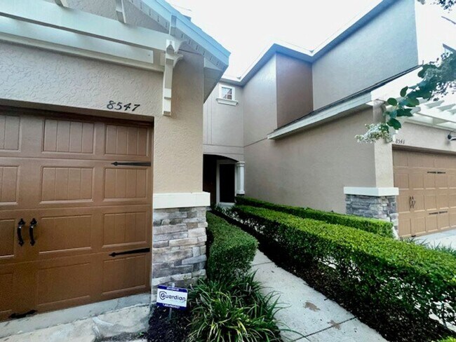 Foto del edificio - MOVE IN NOW-OVIEDO RENTAL!BEAUTIFUL 3 bd 2.5 bath townhome! 2 CAR ATTACHED GARAGE!FRESH PAINT! Wa...