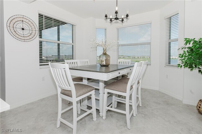 Foto del edificio - 5835 Double Eagle Cir