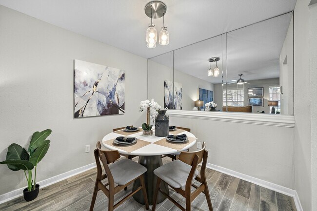 Building Photo - Unbeatable Location | Resort-Style Amenities!