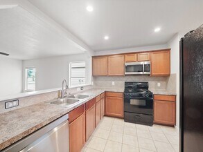 Building Photo - 21354 Beacon Springs Lane