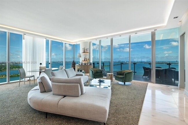 Foto del edificio - 700 NE 26th Terrace