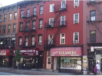 Foto principal - 676 Grand St