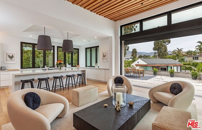 Foto del edificio - 29201 Larkspur Ln