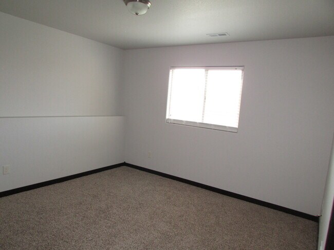 Foto del edificio - MODERN 3 BEDROOM IN ELKS CROSSING