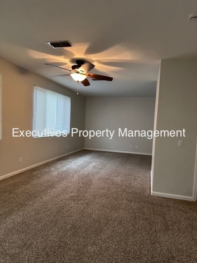 Building Photo - 3566 Santa Maria Ave