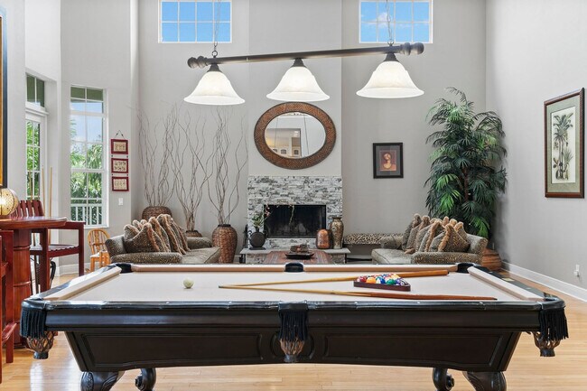 Building Photo - 1927 Sheffield Ave