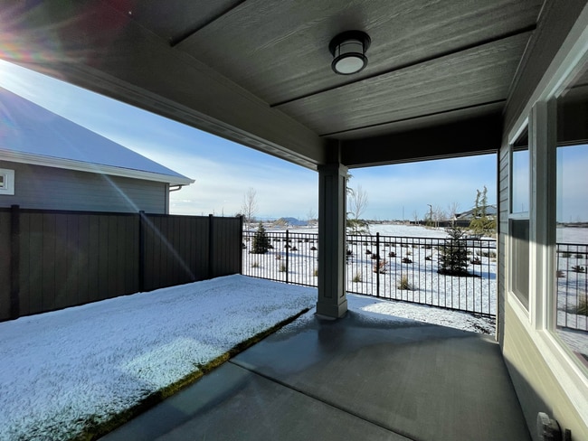 Building Photo - 2137 E Valensole St