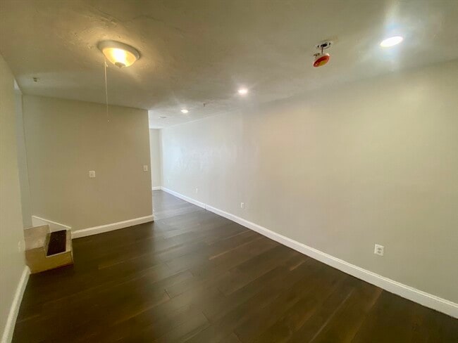 Foto del edificio - 32 Hinckley St