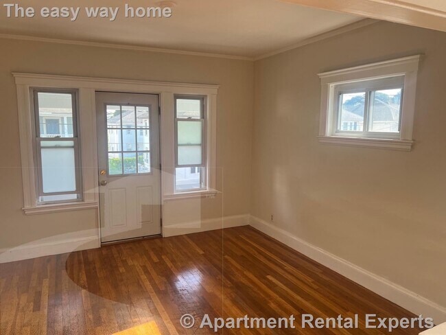 Foto del edificio - 73 Frederick Ave