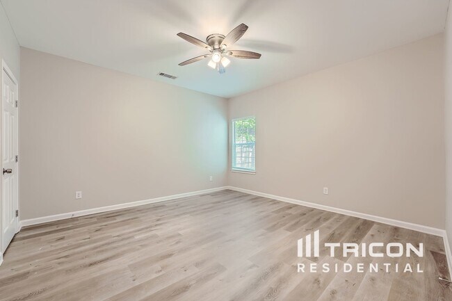 Foto del edificio - 4289 Defoors Farm Trail