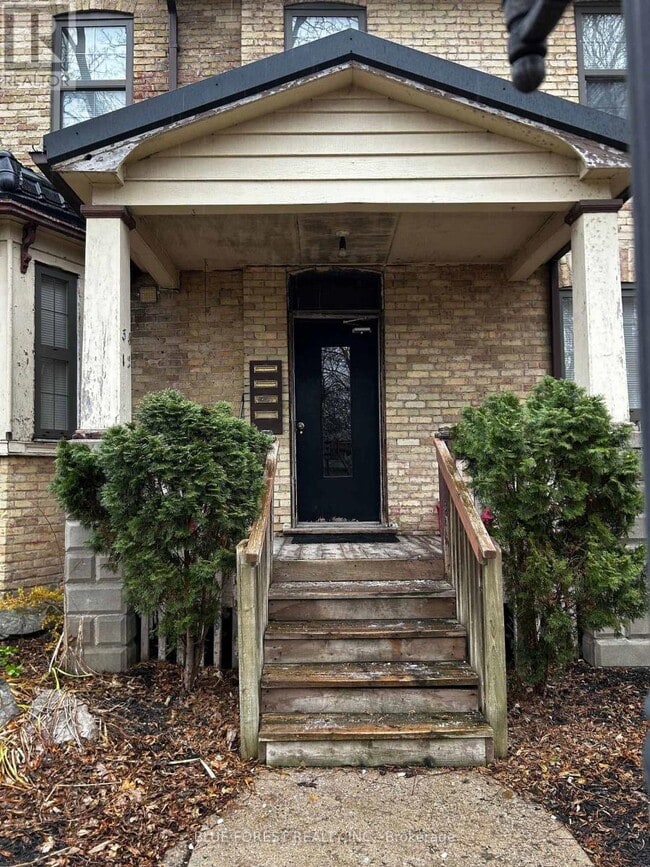 Building Photo - 1 Waverly Pl