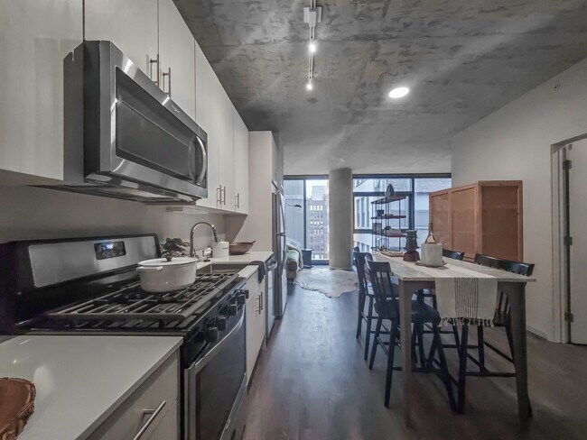 Foto del edificio - 720 S Clark St