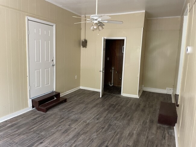Foto del edificio - 210 Wildwood Terrace