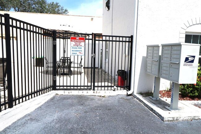 Foto del edificio - 5712 Townhouse Dr