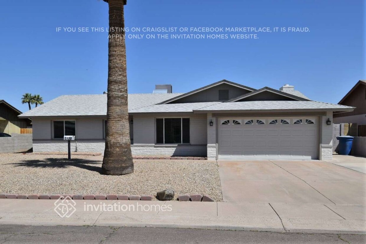 Primary Photo - 2520 E Manhatton Dr
