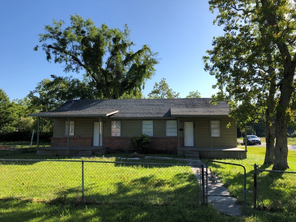 Primary Photo - Gulfport 3 Bedroom