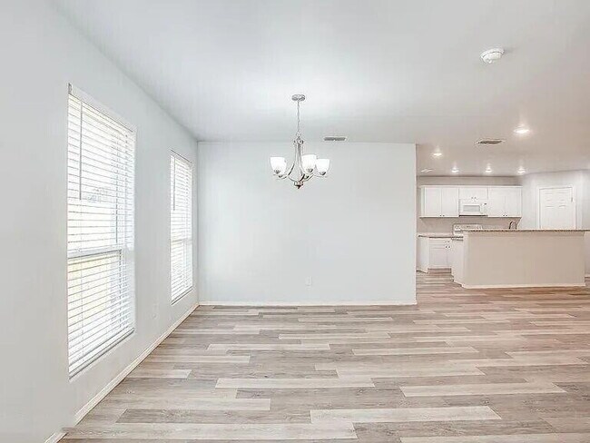 Foto del edificio - 5514 Jarvis St