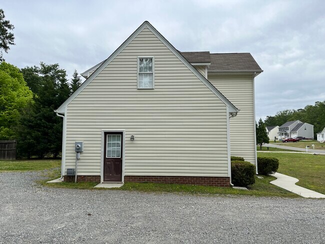 Building Photo - 11684 Oakrise Rd