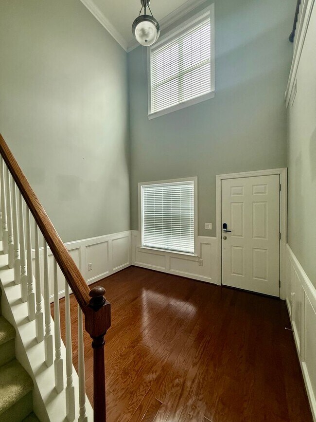 Foto del edificio - Two bedroom, 2.5 bath condo townhome in Bu...