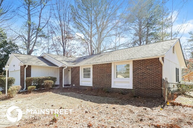 Building Photo - 295 Adena Ln W