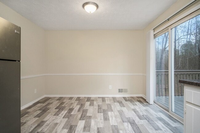 Foto del edificio - 3 Bedroom 2 Bathroom House