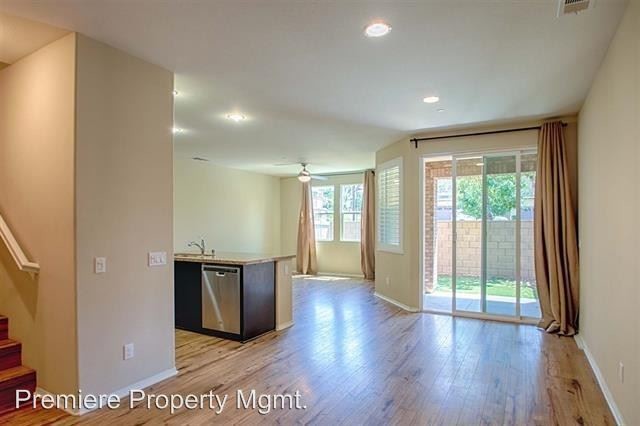 Building Photo - 3 br, 2.5 bath House - 334 Calle Rayo