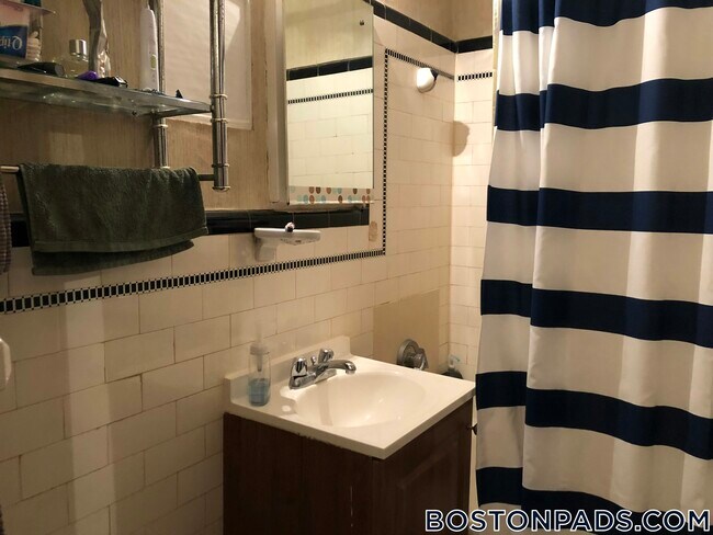 Foto del edificio - 349 Pleasant St