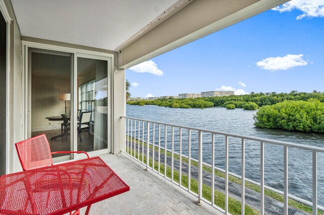 Foto del edificio - 2195 Ibis Isle Rd