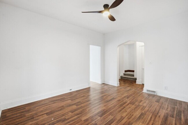 Foto del edificio - 1032 Kirkwood Blvd