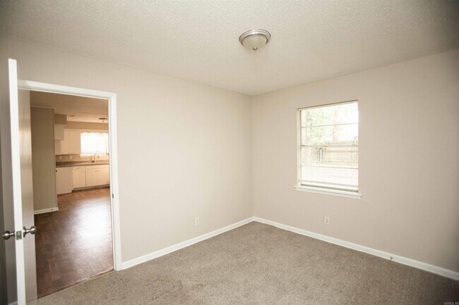 Foto del edificio - 35 Southern Oaks Dr