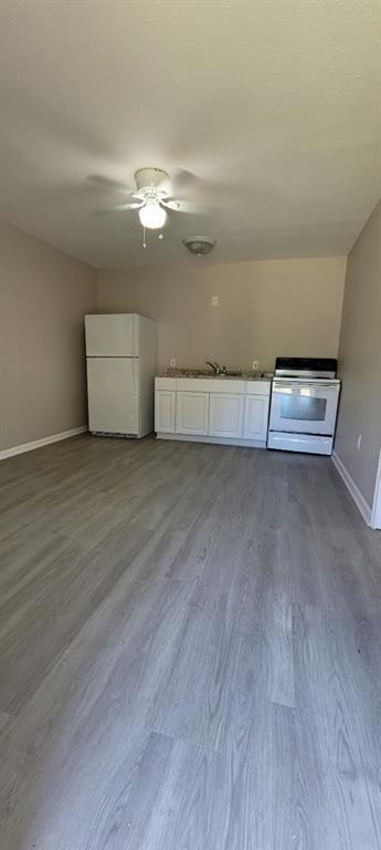 Foto del edificio - 806 E Emily Ave
