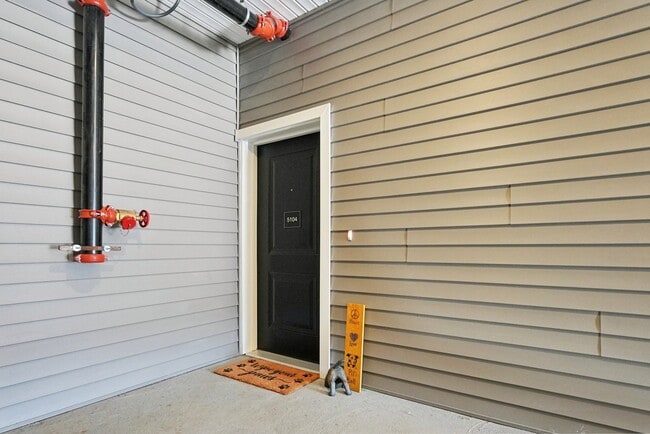 Building Photo - 5104 Mary Ashby Wy