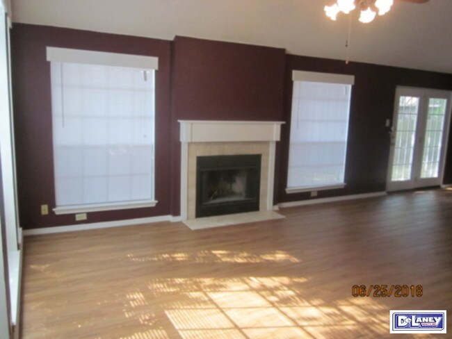 Foto del edificio - 2801 Hillview Ln