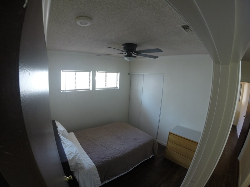 Foto principal - 6002 Hazelbrook Ave
