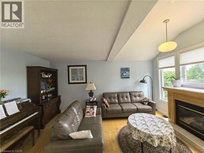 Building Photo - 728 Munich Cir