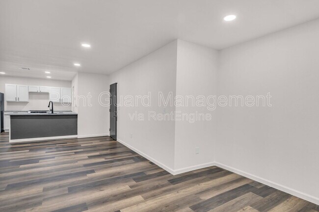 Foto del edificio - 955 Leroy St