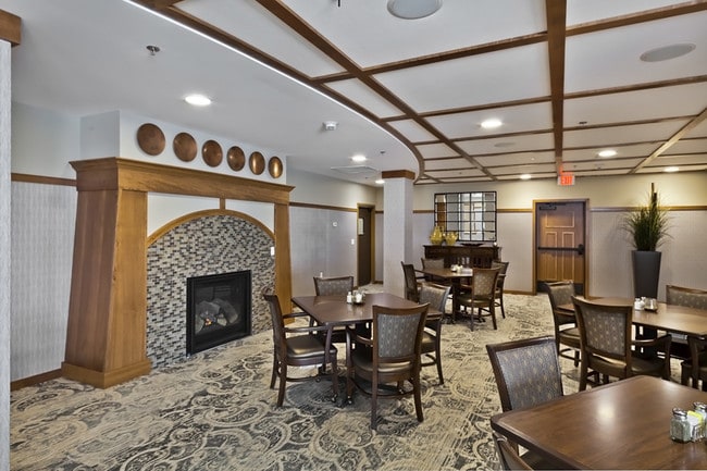 Grove Dining Room - 7555 Bailey Rd