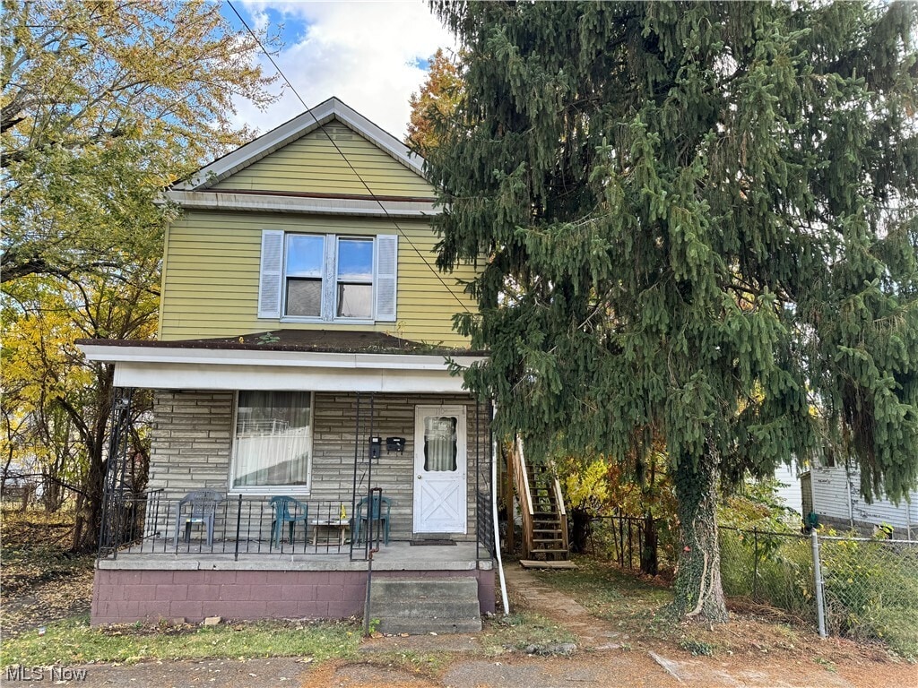 110 S 8th St, Martins Ferry, OH 43935 Room for Rent in Martins Ferry