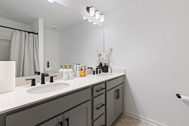 Foto del edificio - 1204 Hardin Hill Lane