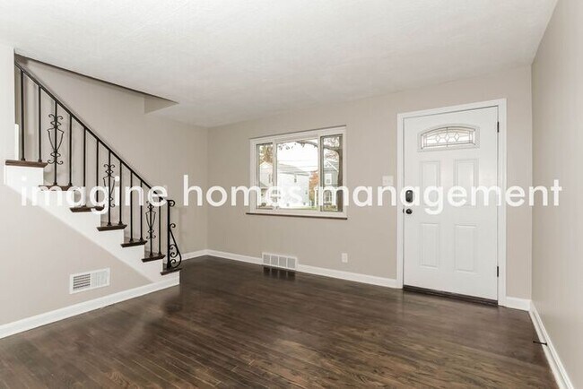 Building Photo - 7245 Osceola Dr