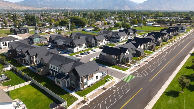 Building Photo - Snow Springs Towns
