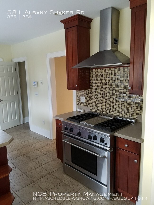 Foto del edificio - 581 Albany Shaker Rd