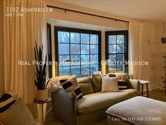 Foto del edificio - 3102 Ashford Ln